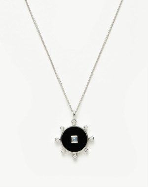 Black Onyx Amulet Pendant Necklace Coin & Pendant Necklaces