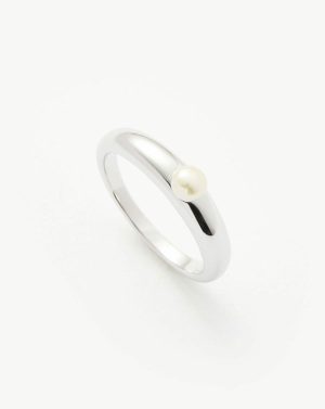 Button Pearl Classic Stacking Ring Rings