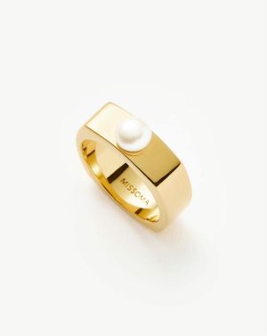 Button Pearl Square Chunky Ring Rings