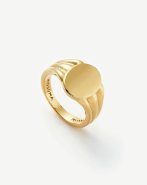 Engravable Oval Signet Ring Rings