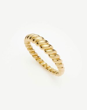 Fine Twisted Classic Ring Rings