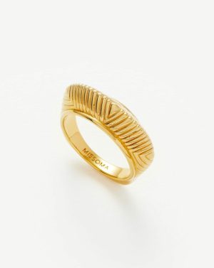 Hera Dome Ridge Stacking Ring Rings