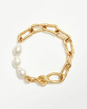 Molten Pearl Twisted Chain Bracelet Bracelets