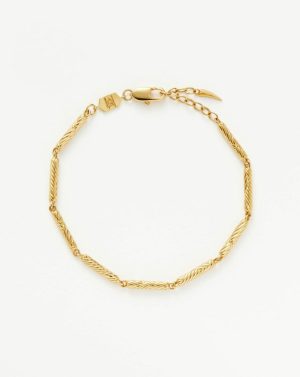 Wavy Ridge Chain Bracelet Bracelets