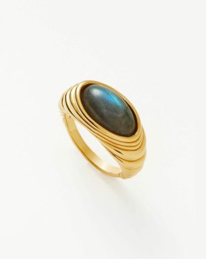 Wavy Ridge Gemstone Ring Rings